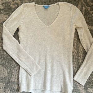 Cashmere sweater